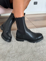 Stivale Stile bottega veneta