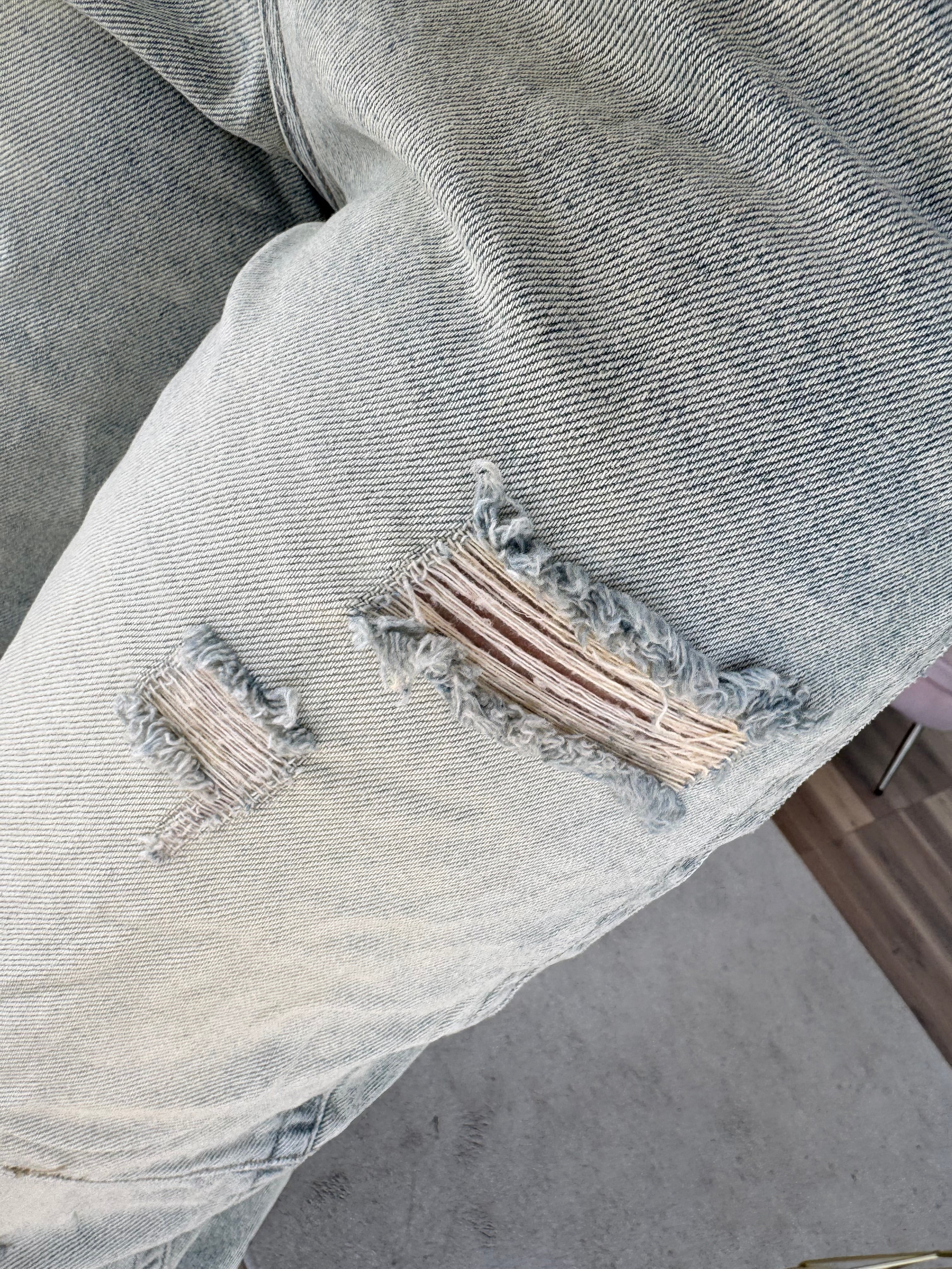 Jeans Ballon con Strappi Vintage