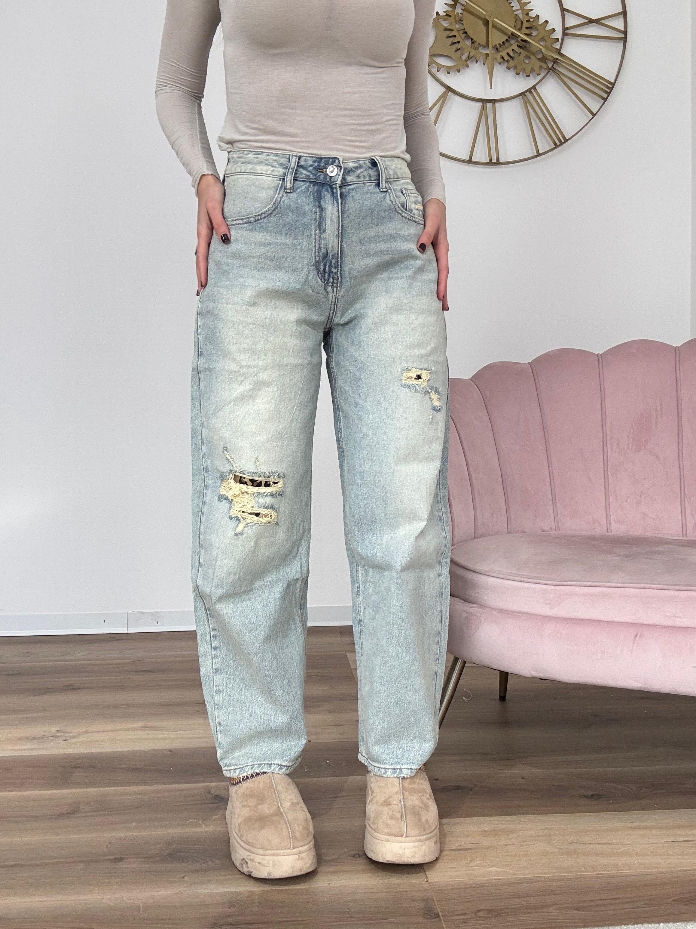 Jeans con Strappi Animalier